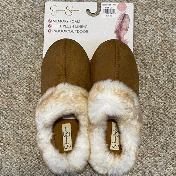 Jessica Simpson Faux Fur Lined Memory Foam Slippers - Picture 1 of 11